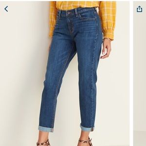 Mid-Rise Boyfriend Straight Jeans